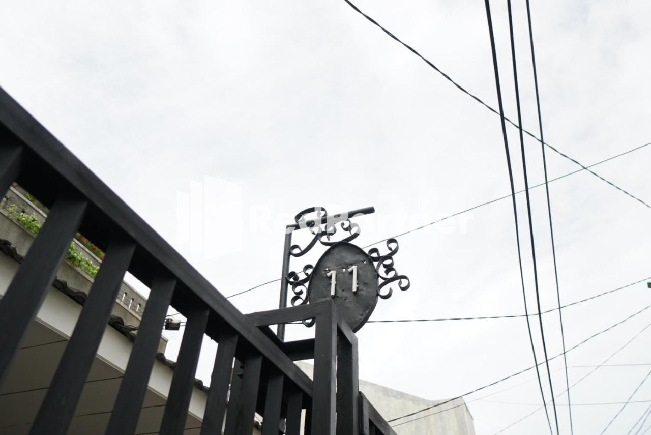Tomang Gelong Guest House Syariah Mitra Reddoorz Jakarta Extérieur photo