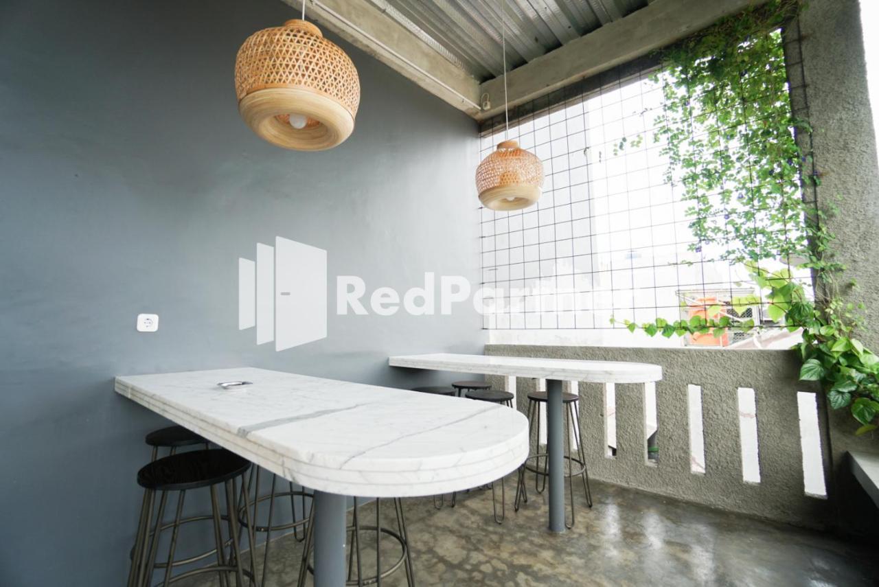 Tomang Gelong Guest House Syariah Mitra Reddoorz Jakarta Extérieur photo